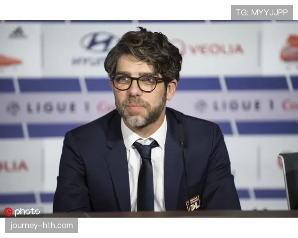 为什么看似明显的任意球，裁判却选择不吹？