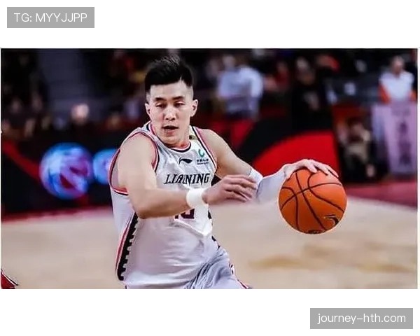 郭艾伦排队买饭太接地气了，等他掏出钱包那一刻我直接怀疑人生